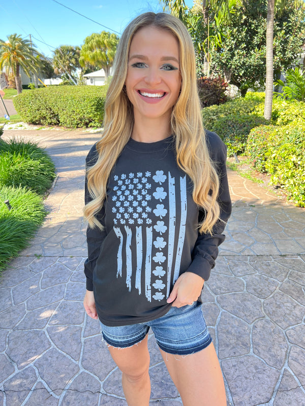 Clover Flag Graphic Top