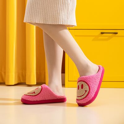 Smiley Face Slippers - Bright Pink